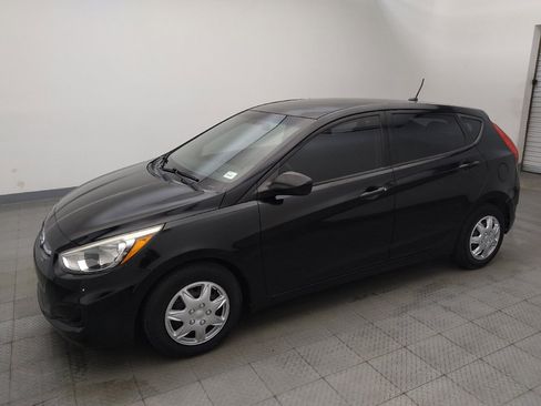 Used 2017 Hyundai Accent SE FWD image 2