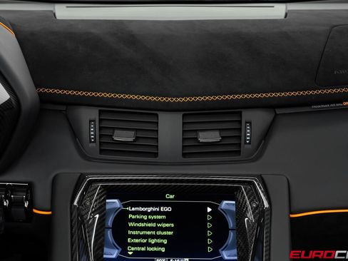 Used 2021 Lamborghini Aventador SVJ AWD/4WD image 39