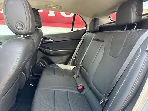 Used 2022 Buick Encore GX Essence w/ Experience Buick Package FWD image 22