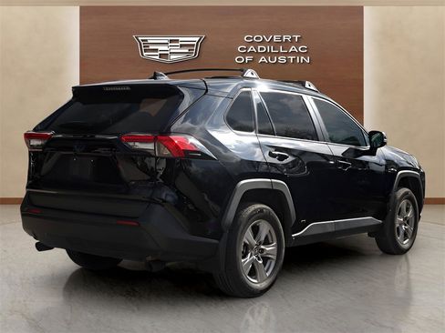 Used 2024 Toyota RAV4 XLE image 4