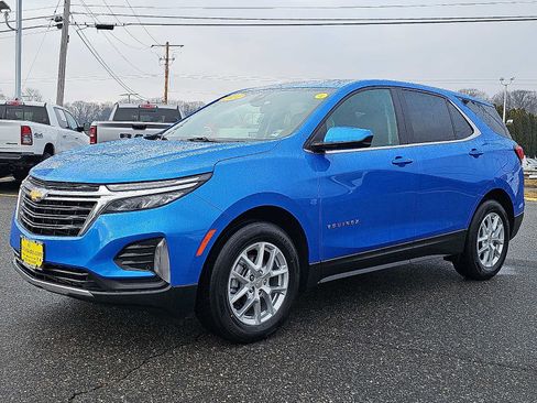 Used 2024 Chevrolet Equinox LT image 3