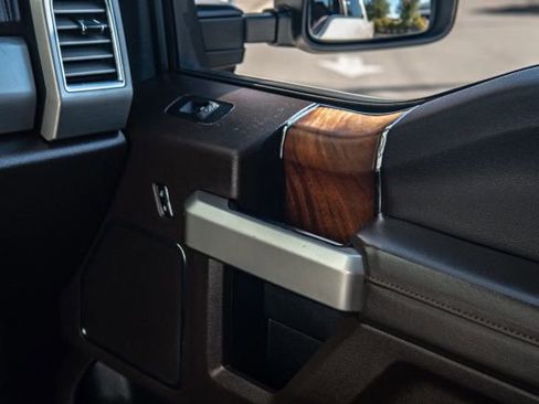 Used 2017 Ford F250 King Ranch w/ FX4 Off-Road Package image 25