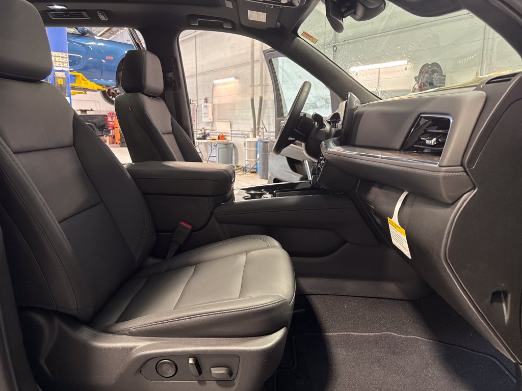 New 2026 Chevrolet Tahoe Z71 w/ Z71 Off-Road Package AWD/4WD image 30