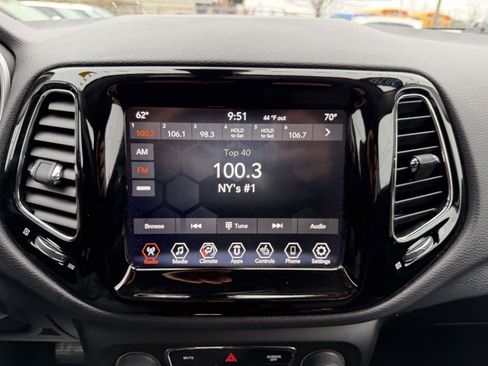 Used 2020 Jeep Compass Limited image 25