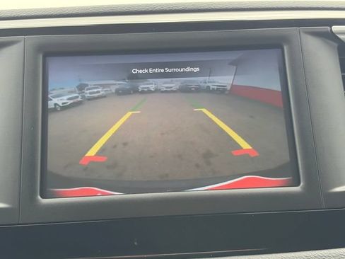 Used 2023 Chrysler Voyager LX FWD image 46