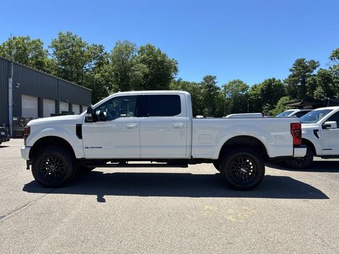 Certified 2022 Ford F250 Lariat w/ Black Appearance Package AWD/4WD image 4