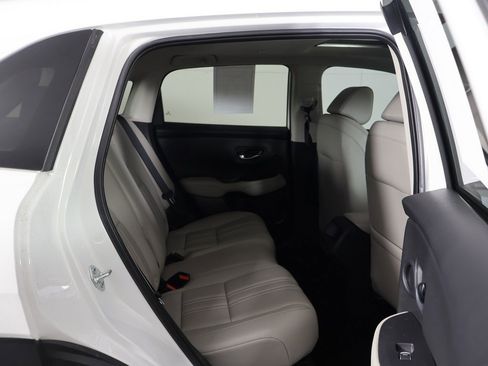 Used 2025 Honda HR-V EX-L image 32