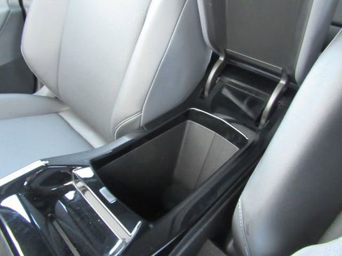 Used 2023 Volkswagen ID.4 S image 50