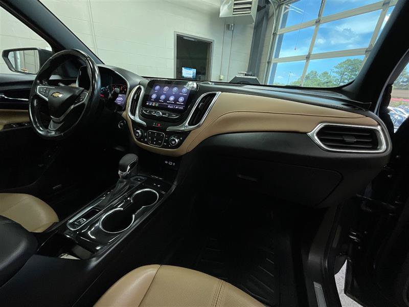 Used 2022 Chevrolet Equinox Premier AWD/4WD image 36