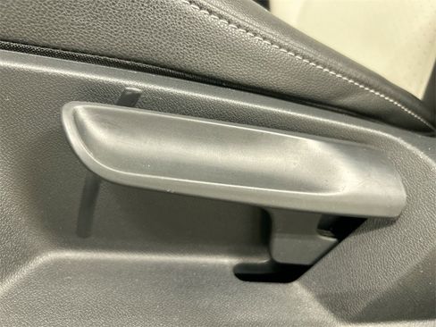 Used 2021 Volkswagen Jetta R-Line image 10