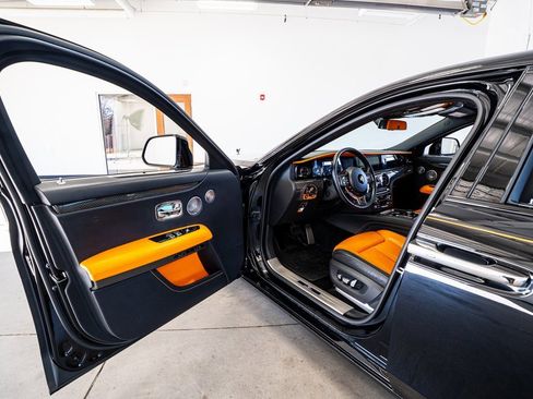 Used 2022 Rolls-Royce Ghost Black Badge image 34