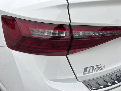 Used 2026 Volkswagen Jetta GLI Autobahn FWD image 28