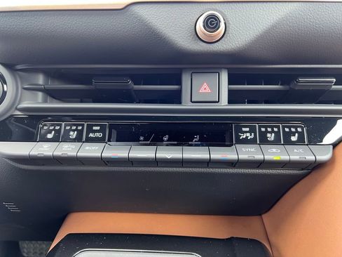 New 2026 Toyota Crown Signia image 27