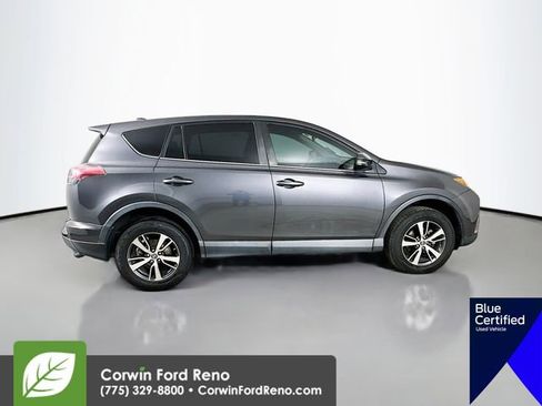 Used 2018 Toyota RAV4 XLE AWD/4WD image 10