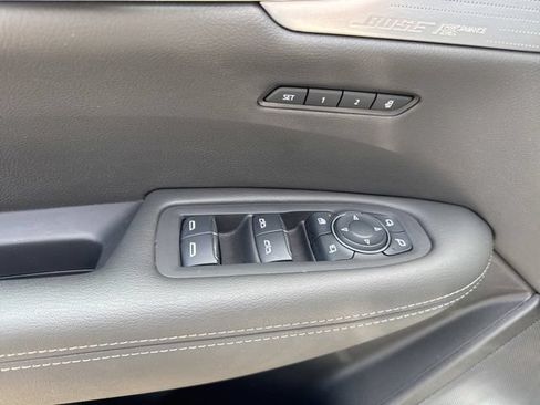 Used 2024 Cadillac XT6 Premium Luxury w/ Technology Package FWD image 8