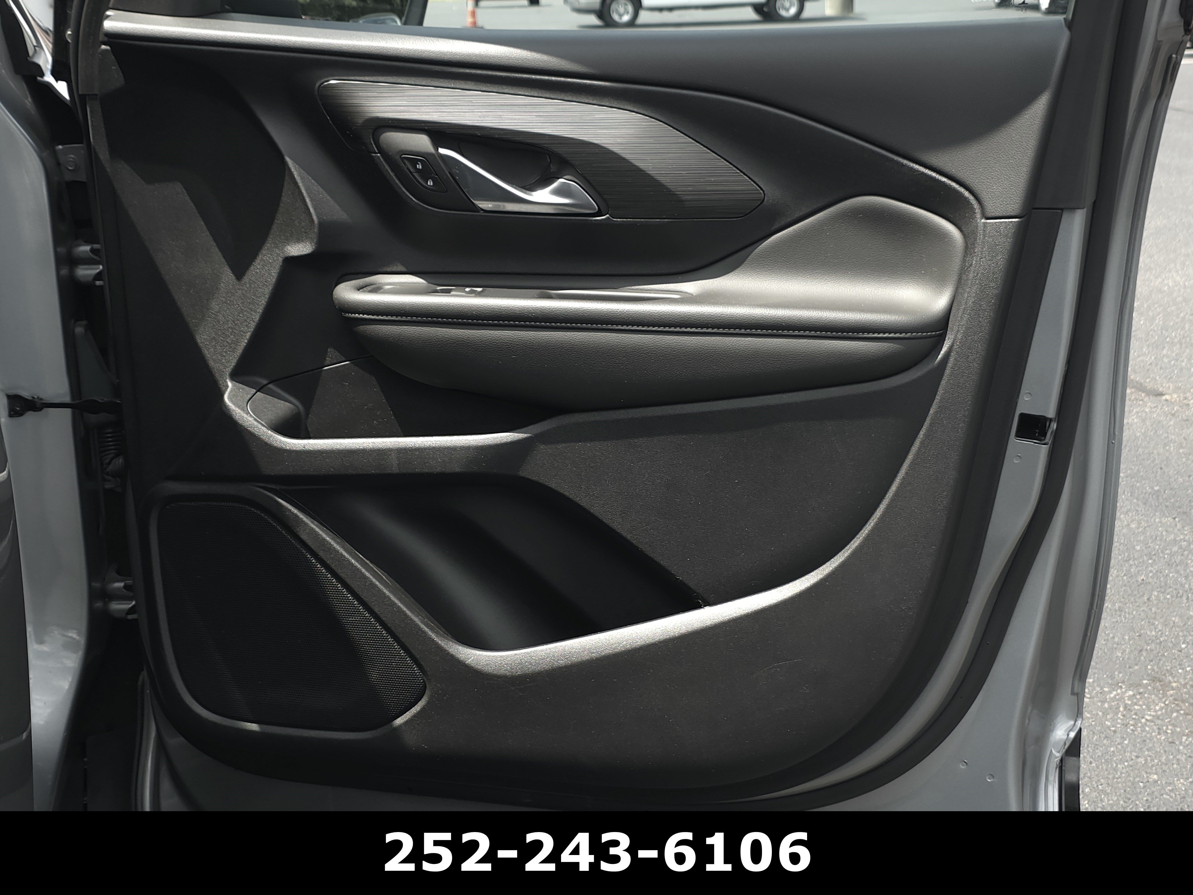 Used 2023 GMC Terrain SLT w/ Tech Package AWD/4WD image 45