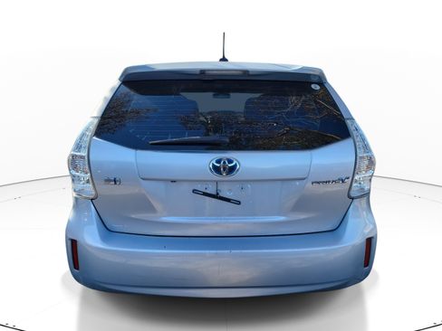 Used 2013 Toyota Prius V Three image 5