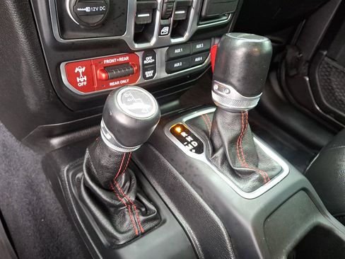 Used 2021 Jeep Gladiator Rubicon image 22