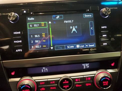 Used 2017 Subaru Legacy 3.6R Limited image 19