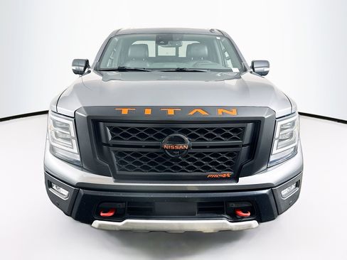 Used 2020 Nissan Titan PRO-4X w/ Pro-4x Convenience Package AWD/4WD image 2
