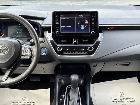 Used 2020 Toyota Corolla LE FWD image 18