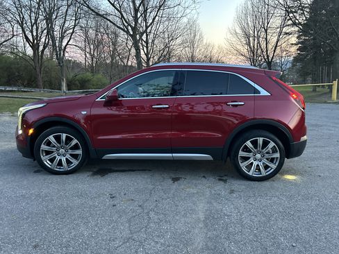 Used 2019 Cadillac XT4 Premium Luxury AWD/4WD image 6