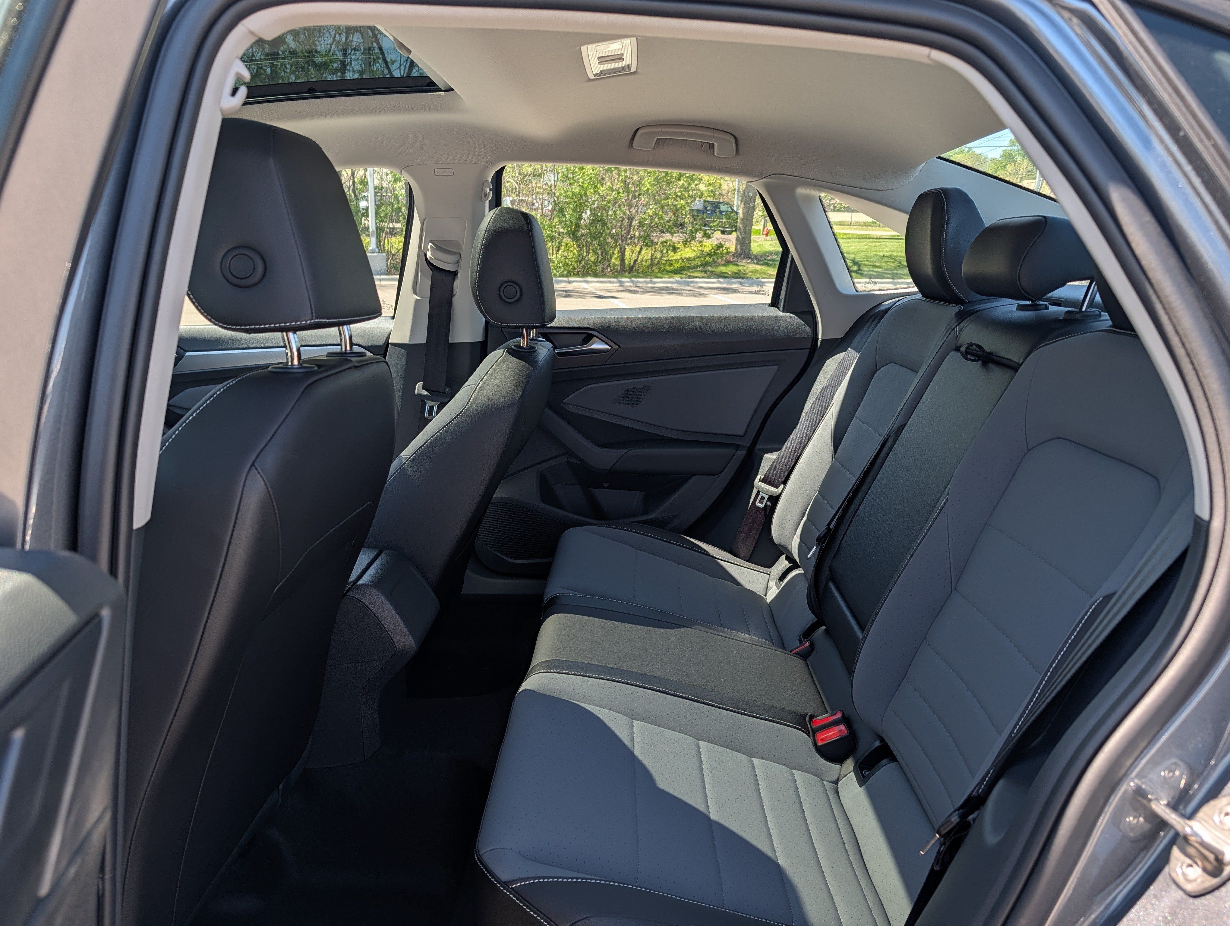 New 2026 Volkswagen Jetta SE FWD image 6