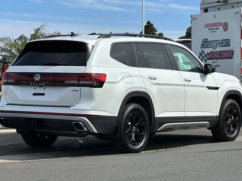 New 2026 Volkswagen Atlas Peak Edition AWD/4WD image 5