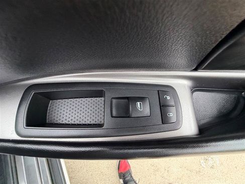Used 2019 Dodge Journey Crossroad w/ Nav & Sun Group FWD image 32