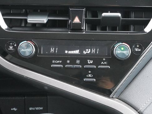 Certified 2024 Toyota Camry SE image 31