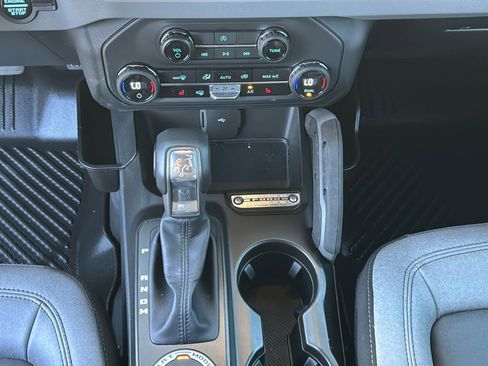 Used 2023 Ford Bronco Big Bend AWD/4WD image 29
