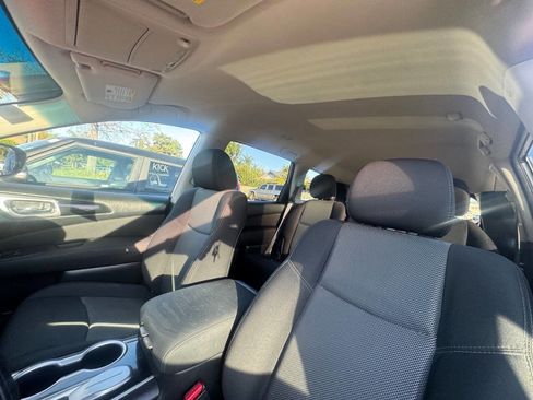 Used 2017 Nissan Pathfinder SV w/ Cargo Package image 17