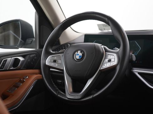 Used 2023 BMW X7 xDrive40i w/ Executive Package AWD/4WD image 15