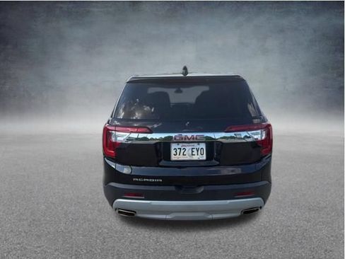 Used 2022 GMC Acadia SLE FWD image 6