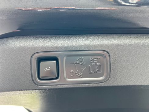 Certified 2022 Ford Expedition Max Limited AWD/4WD image 17