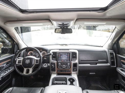 Used 2018 RAM 3500 Laramie AWD/4WD image 15
