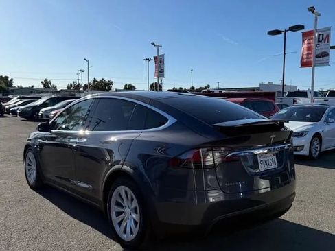 Used 2016 Tesla Model X 90D AWD/4WD image 4