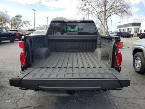 Used 2023 Chevrolet Silverado 1500 High Country image 9
