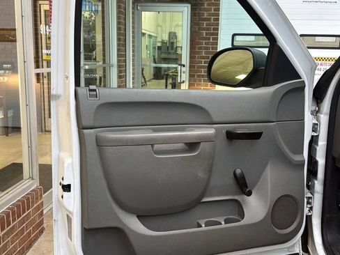 Used 2013 Chevrolet Silverado 1500 W/T image 8