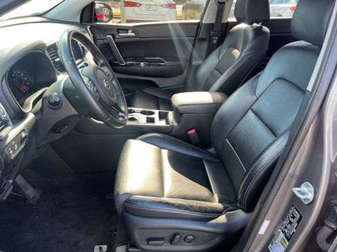 Used 2018 Kia Sportage EX image 10