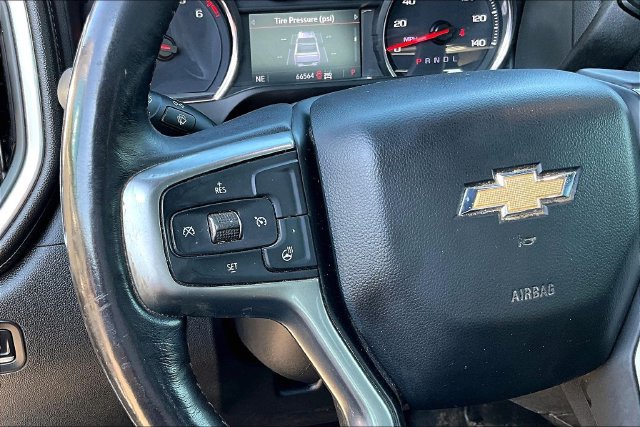 Used 2022 Chevrolet Silverado 1500 LT AWD/4WD image 19