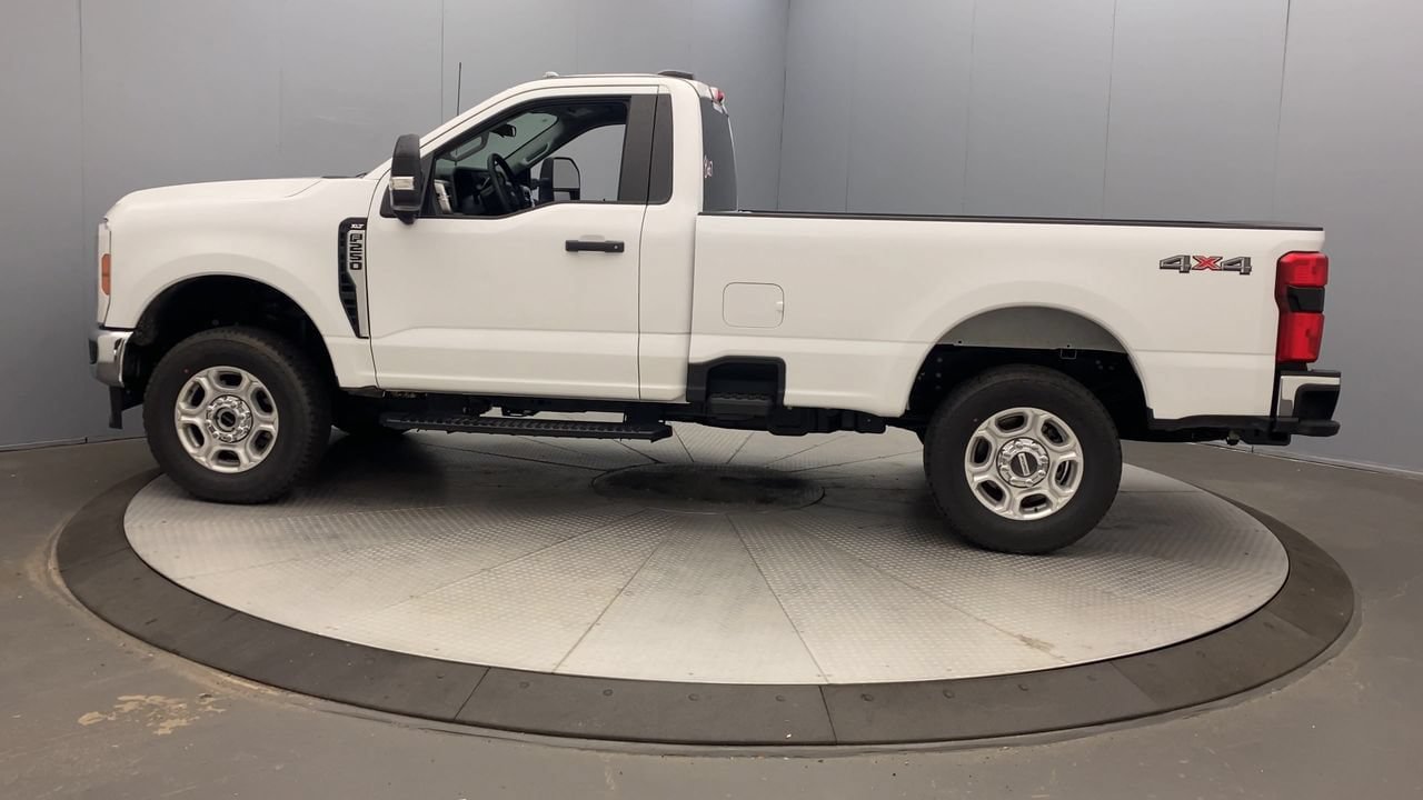 New 2026 Ford F250 XLT w/ 360-Degree Camera Package AWD/4WD image 2