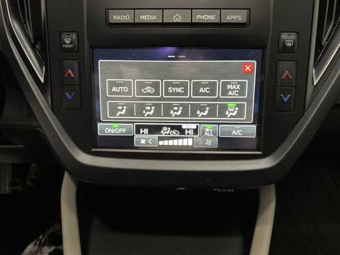 Certified 2025 Subaru Forester image 28