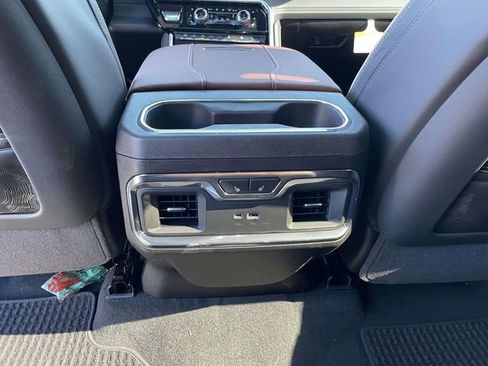 Used 2026 GMC Sierra 2500 Denali Ultimate AWD/4WD image 13
