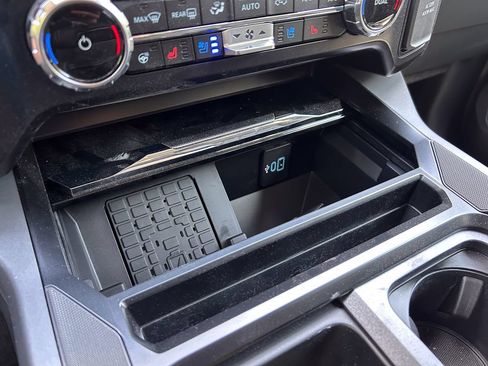 New 2026 Ford F250 Lariat w/ Black Appearance Package AWD/4WD image 36
