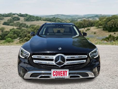 Used 2022 Mercedes-Benz GLC 300 4MATIC w/ Driver Assistance Package image 2