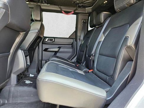 Used 2025 Ford Bronco Outer Banks AWD/4WD image 17