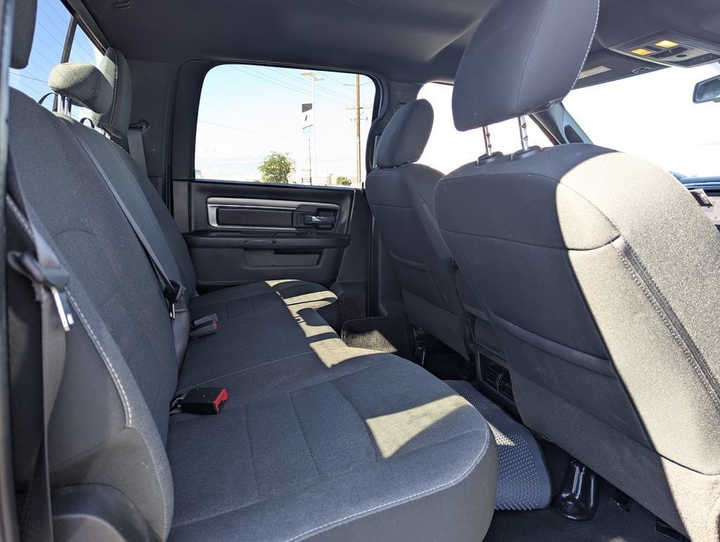 Used 2022 RAM 1500 Warlock AWD/4WD image 31