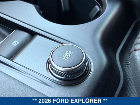 New 2026 Ford Explorer Active RWD image 28