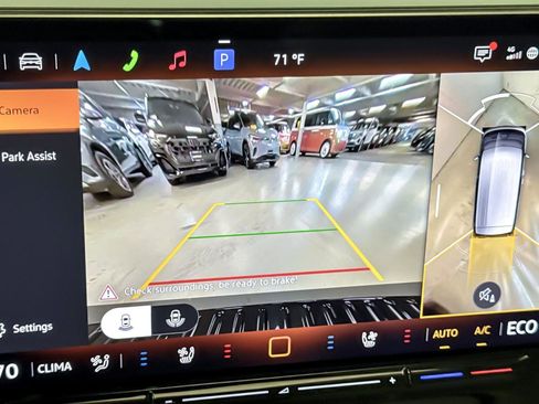 New 2025 Volkswagen ID. Buzz 1st Edition image 19